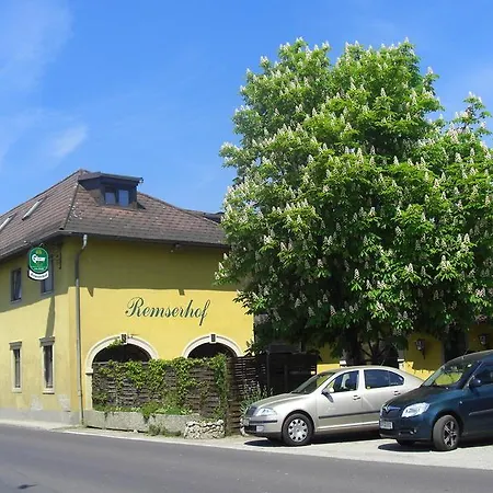Remserhof Sankt Valentin